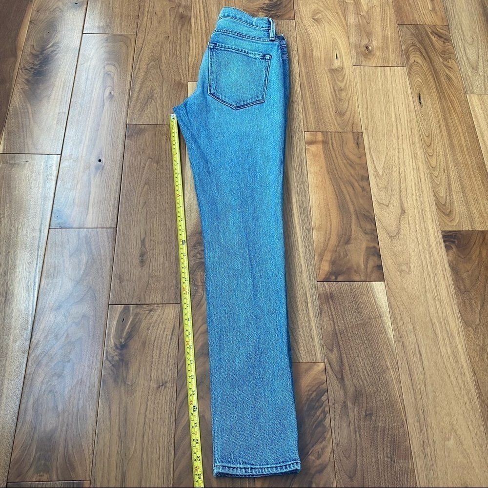 Frame Le Garcon Distressed
Jeans Size 23 Beldon Rips Mid Rise
Straight Fit - Picture 13 of 16